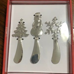 Mikasa cheese spreaders